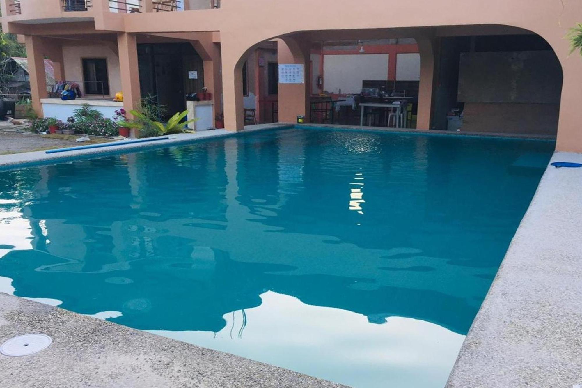 Larosa Hostel Puerto Princesa Екстериор снимка