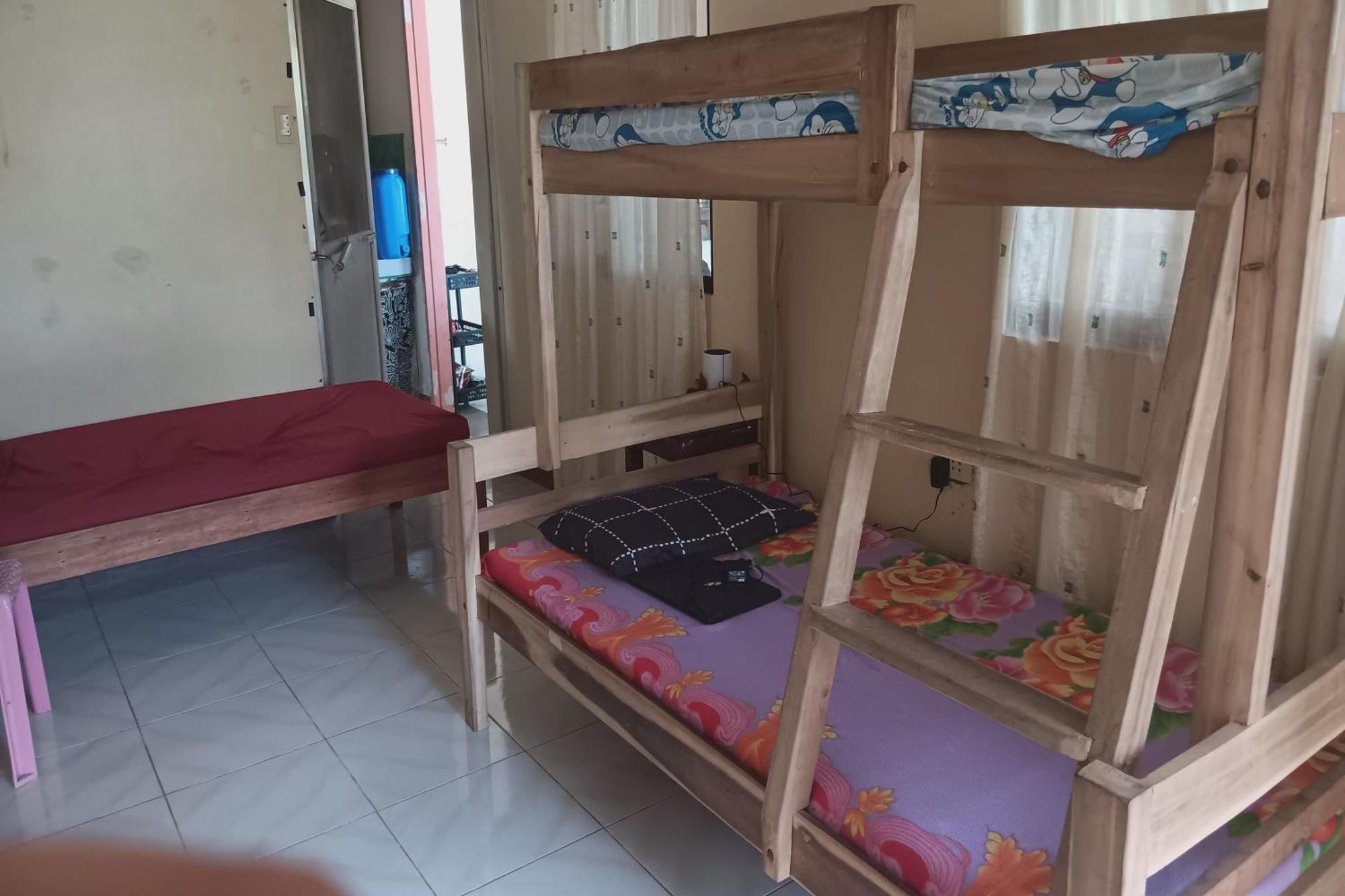 Larosa Hostel Puerto Princesa Екстериор снимка