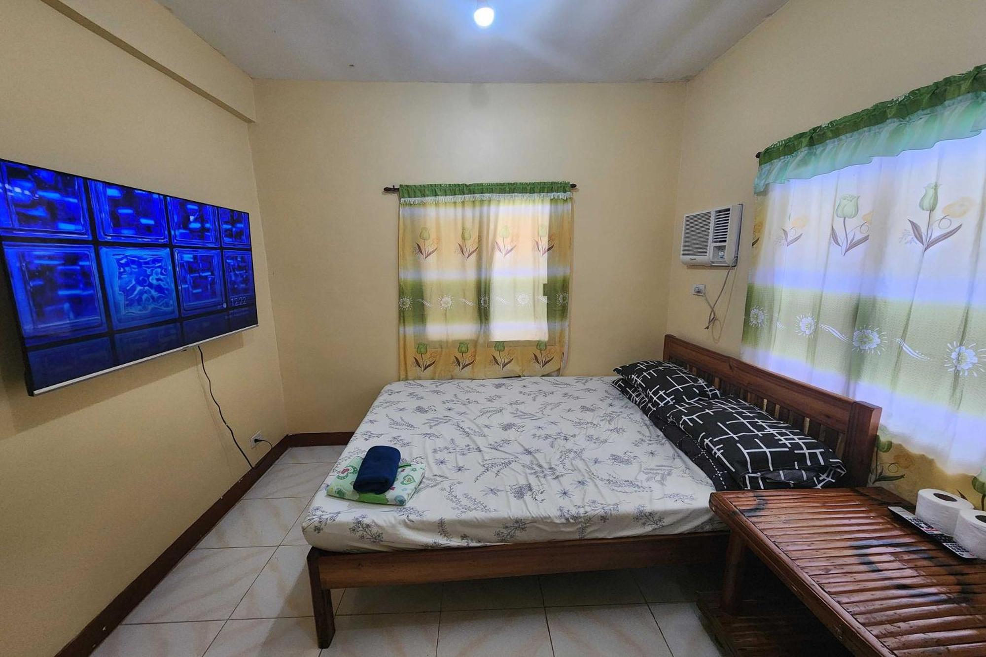 Larosa Hostel Puerto Princesa Екстериор снимка