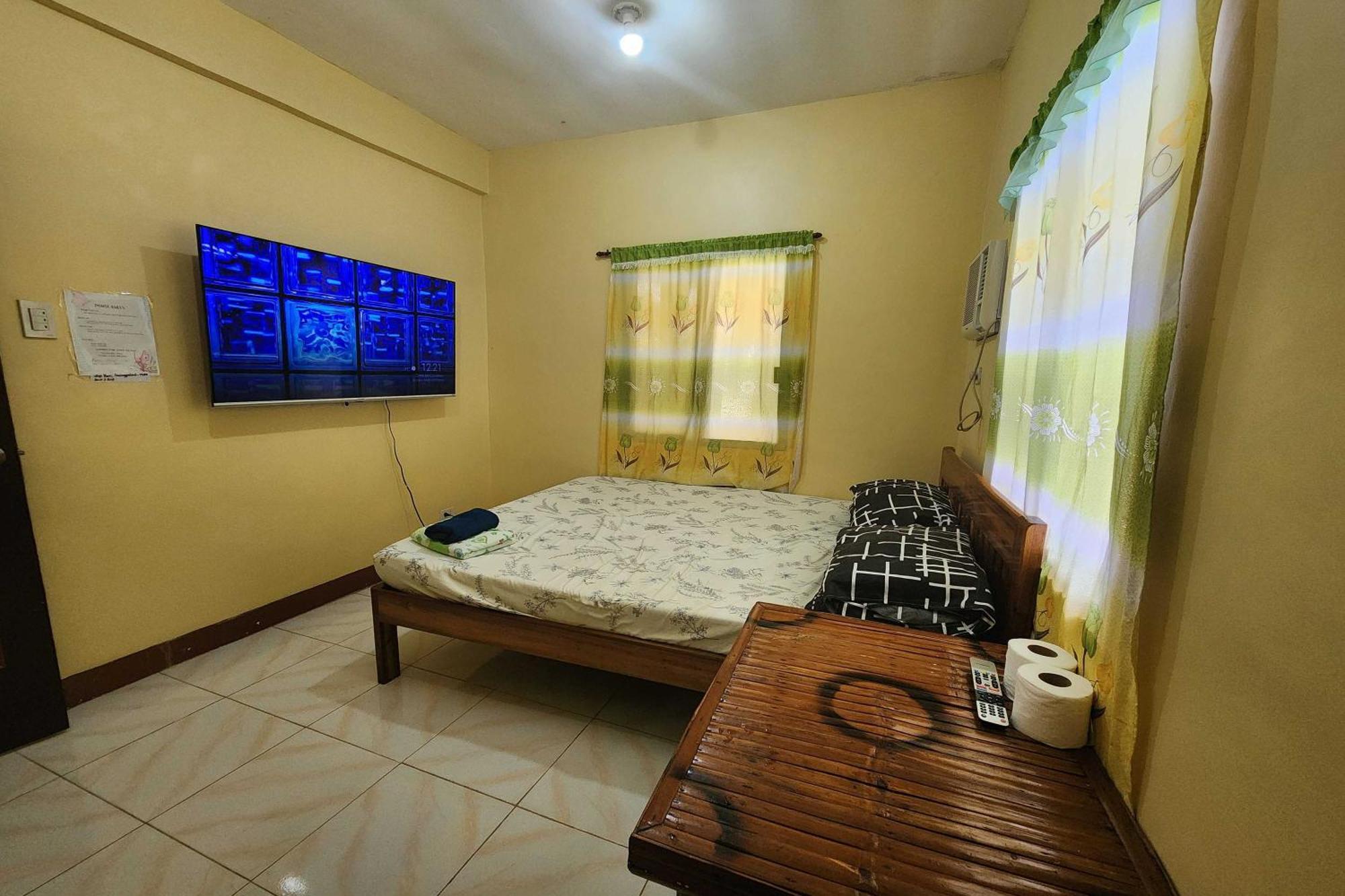 Larosa Hostel Puerto Princesa Екстериор снимка